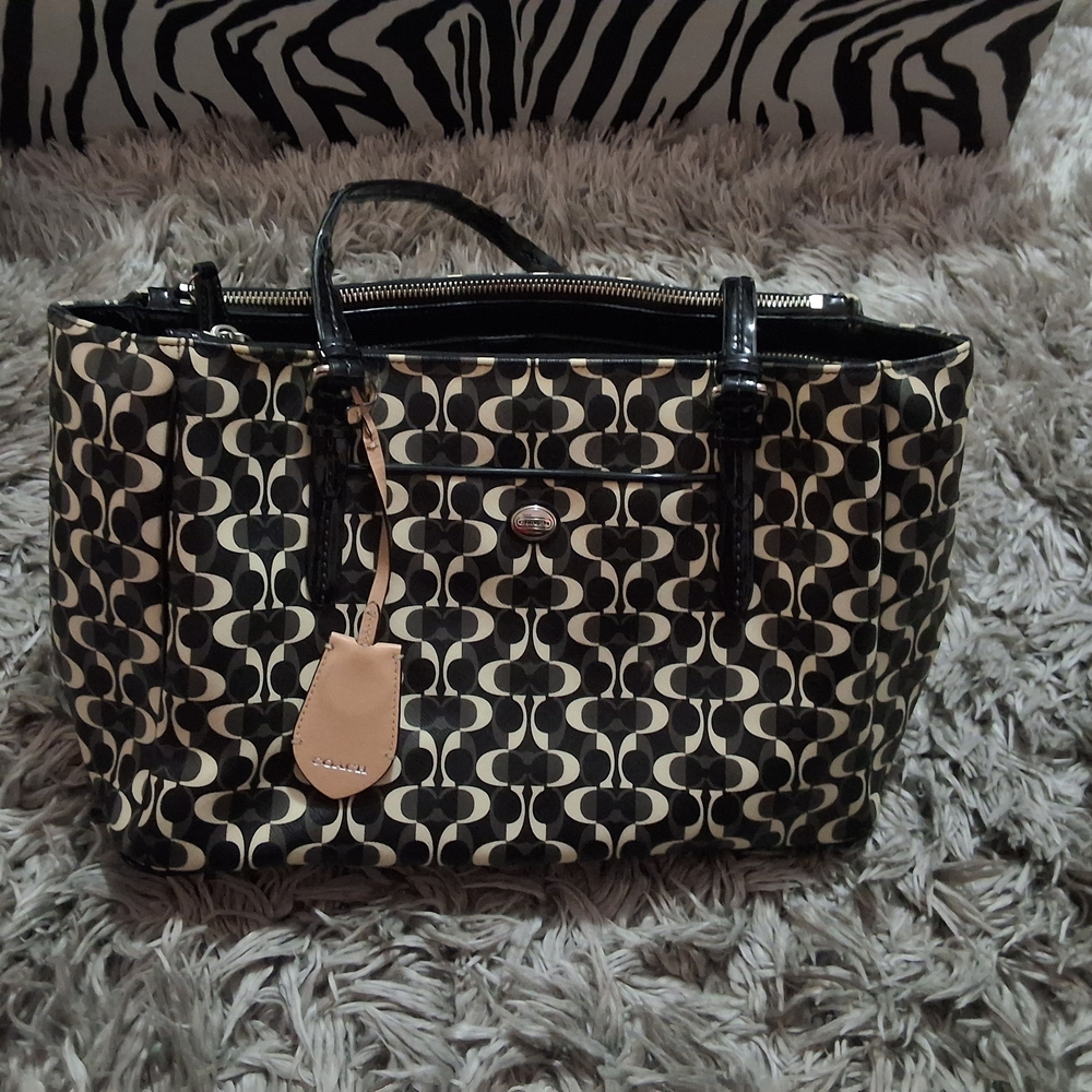 Coach Black and Cream Shoulder Bag with Geometric Design